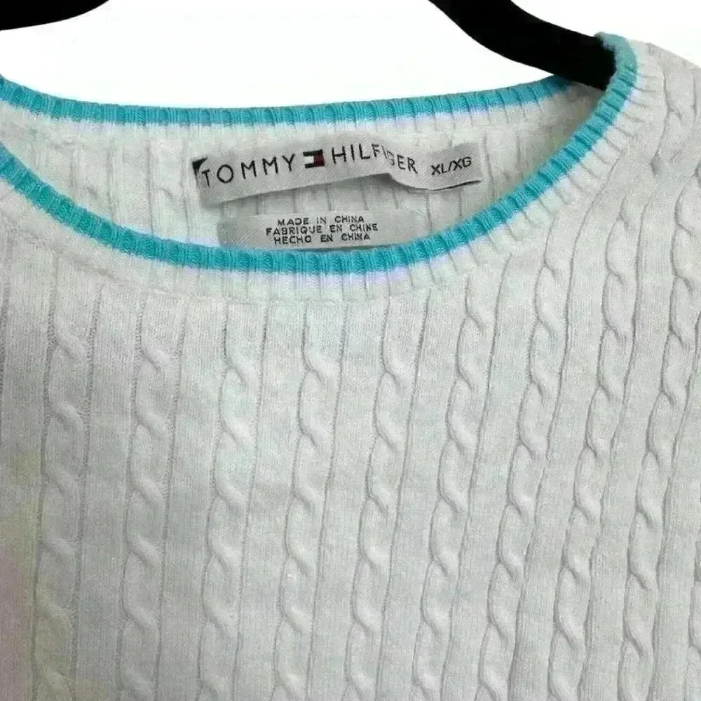 Braided  V-Neck Sweater - Picture 4 of 5